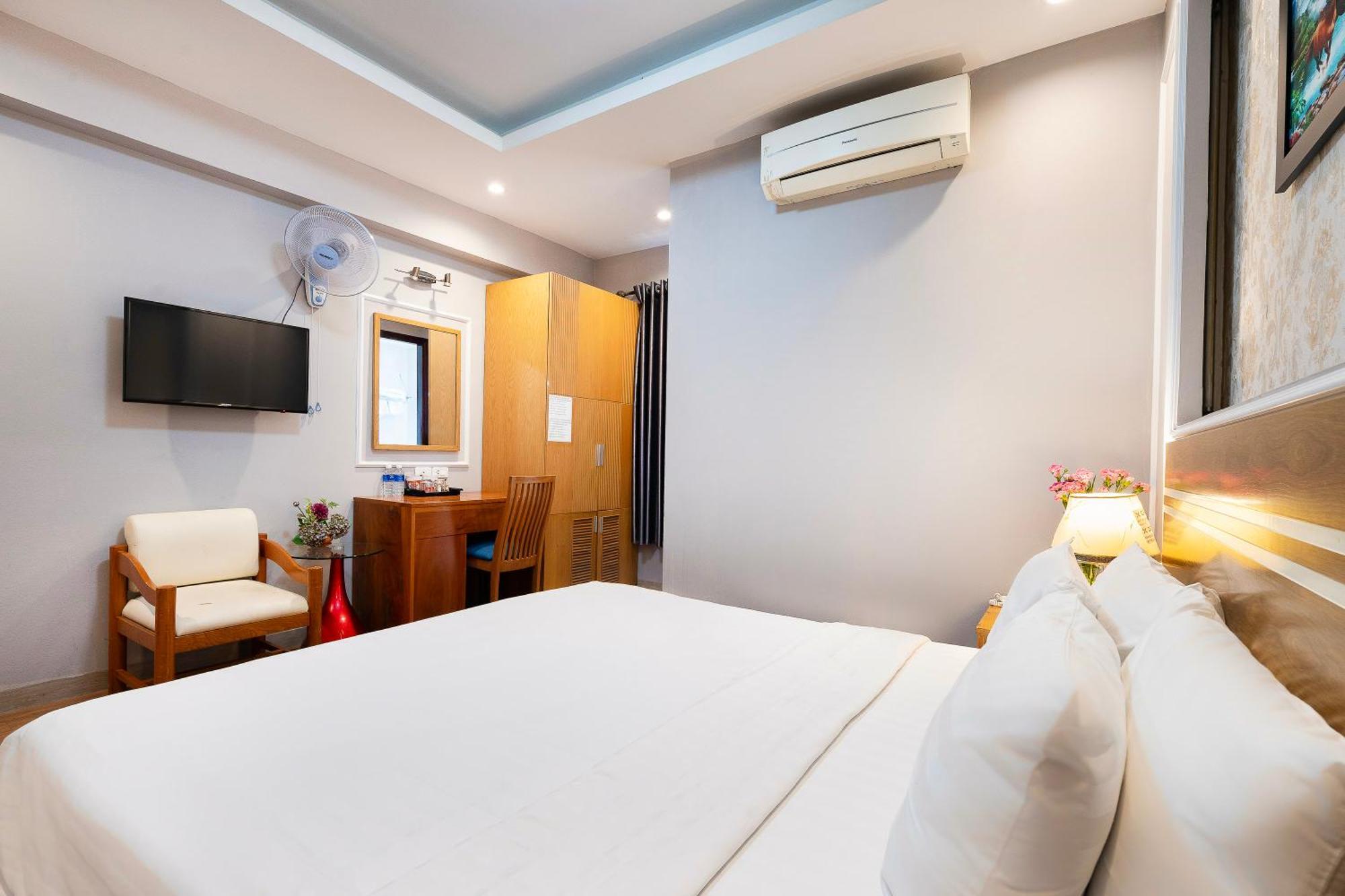 Lucky Star Hotel - Bui Vien Walking Street Хошимин Экстерьер фото